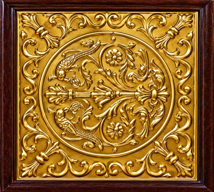 MEERAHANDICRAFT BRASS-PLATED CENTER TABLE OR COFFEE TABLE - Image 2